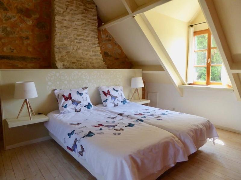 Chambres D'Hotes A La Chandelle Epiry Exterior photo